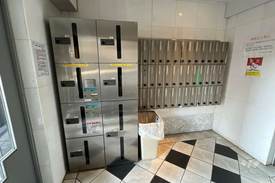 宅配ボックスと共用ポスト