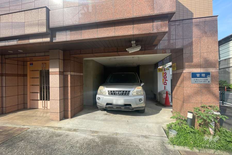 敷地内駐車場（屋内平面式）