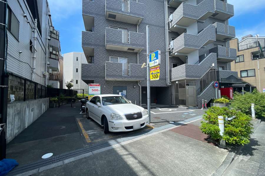 敷地内のコインパーキング