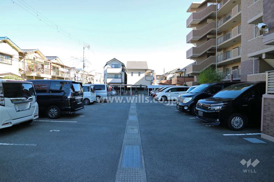 敷地内駐車場（屋外平面式）
