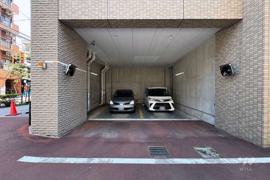 敷地内駐車場（屋内機械式）