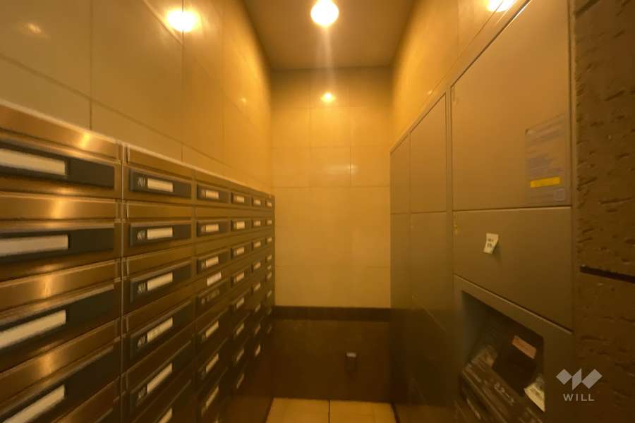 共用ポストと宅配ボックス