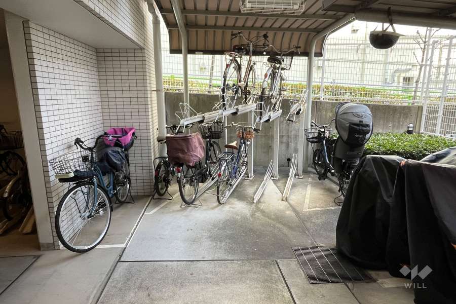 駐輪場（屋根付き）