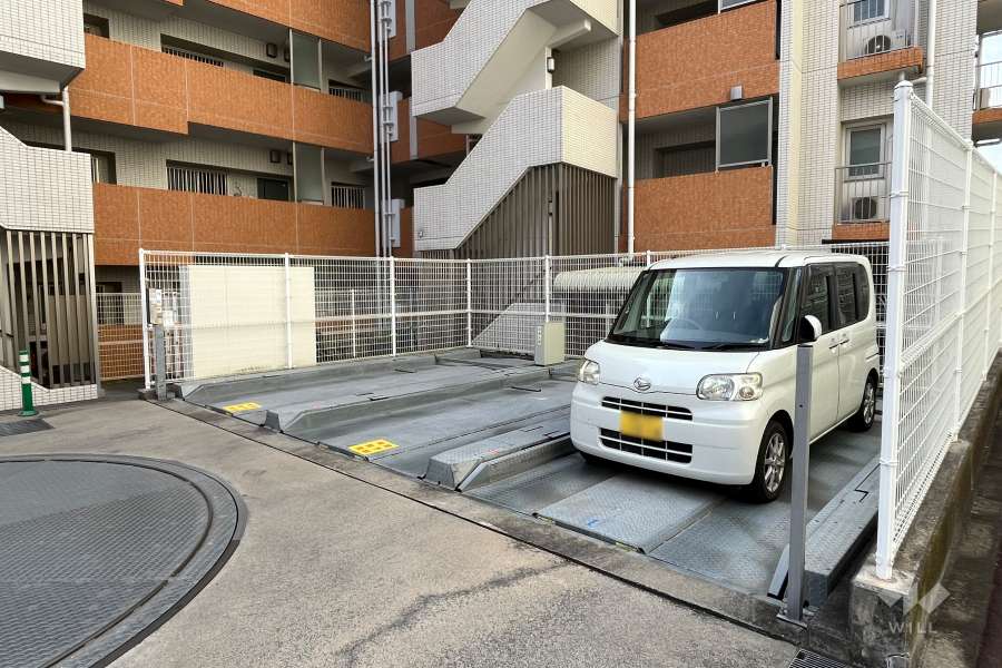 敷地内駐車場（屋外機械式）