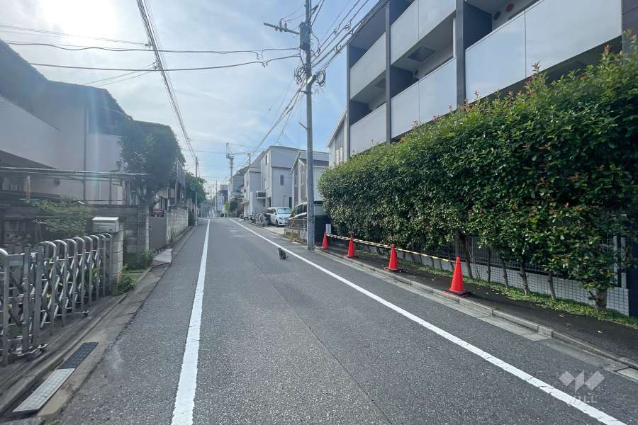 敷地北側の前面道路　