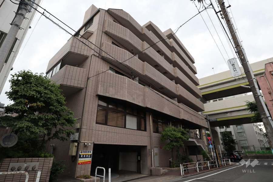 ゲオ・タワー池袋の外観（西側から）