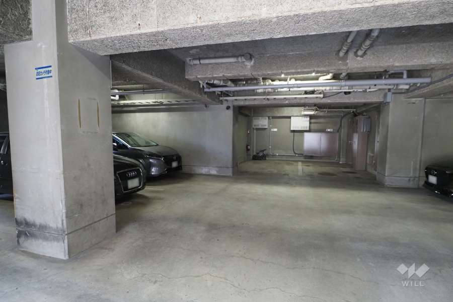 敷地内駐車場（屋外平面式）