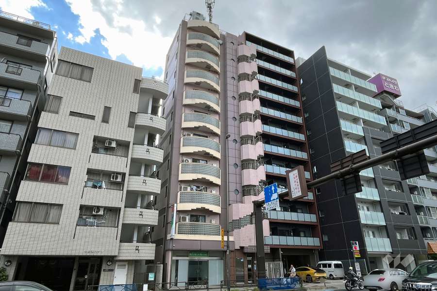 ドルフ板橋の外観（北東側から）