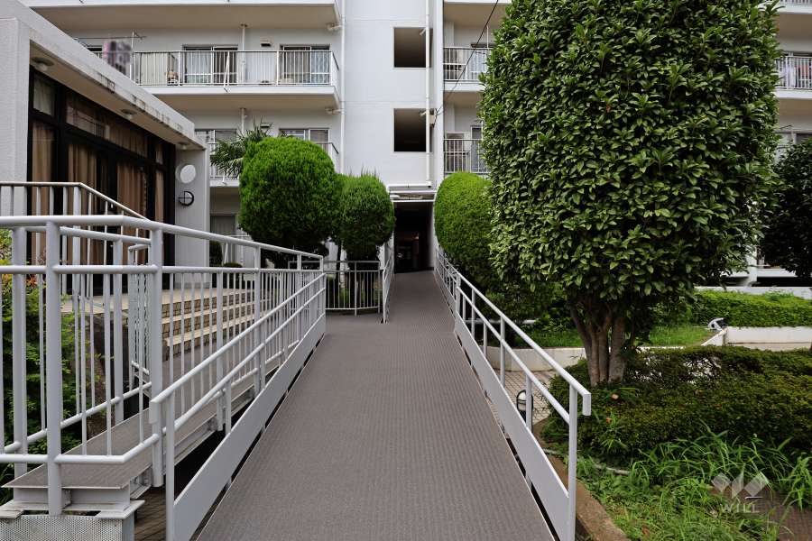 エントランスアプローチ