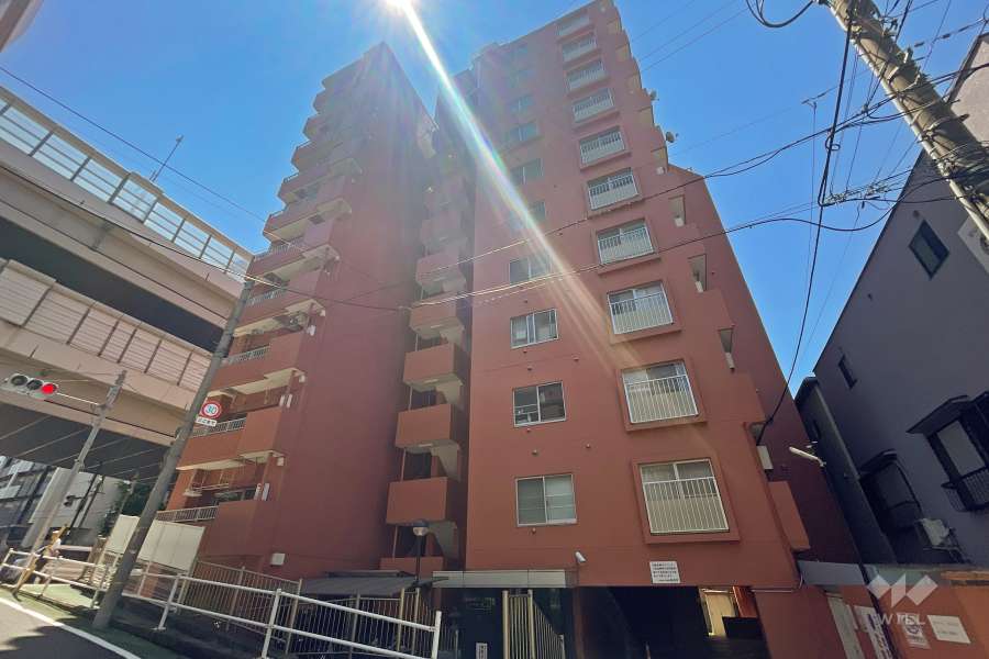 パラスト大山の外観（北西側から）