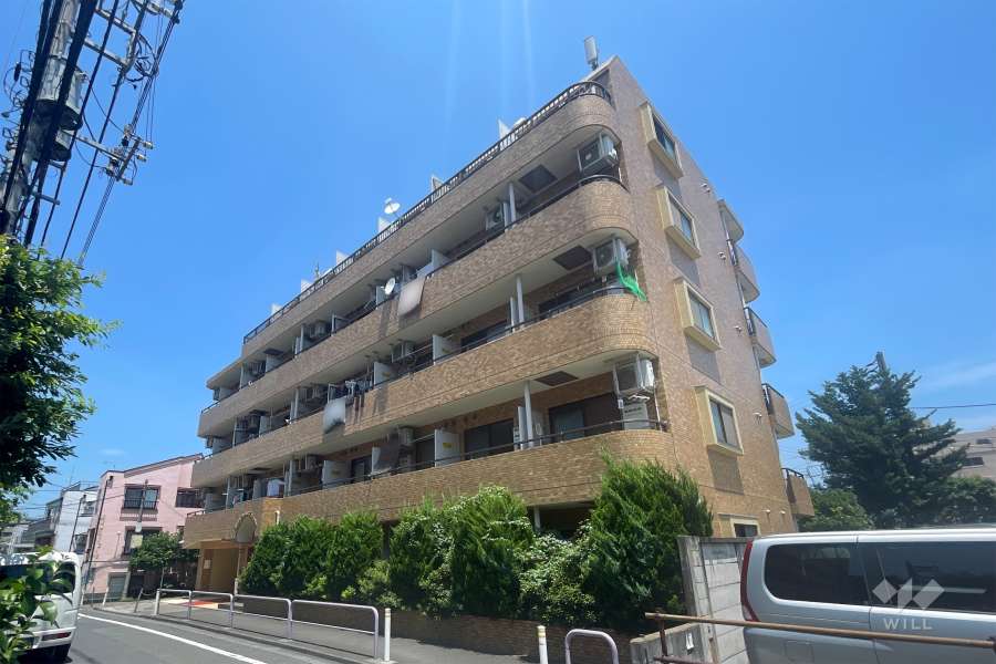 ライオンズマンションときわ台の外観（南東側から）