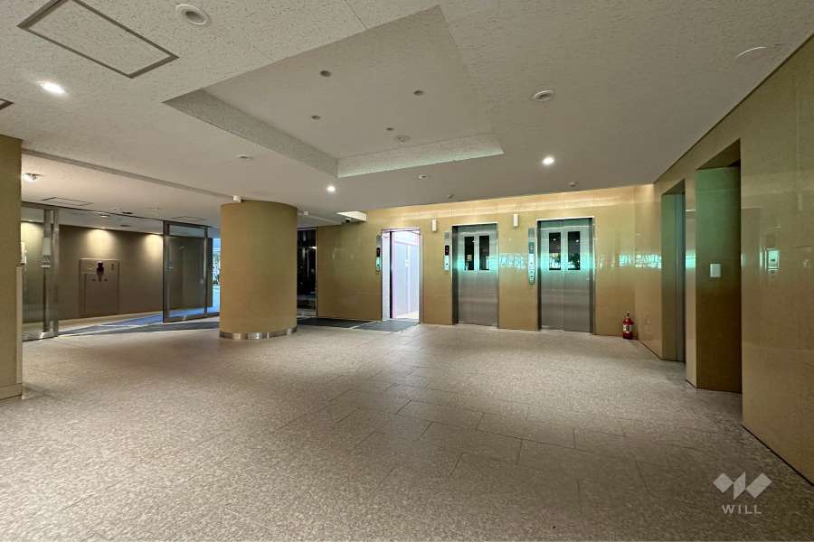 エントランスホール