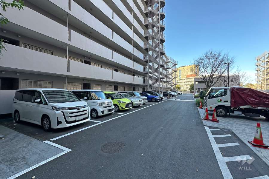 敷地内駐車場（屋外平面式）