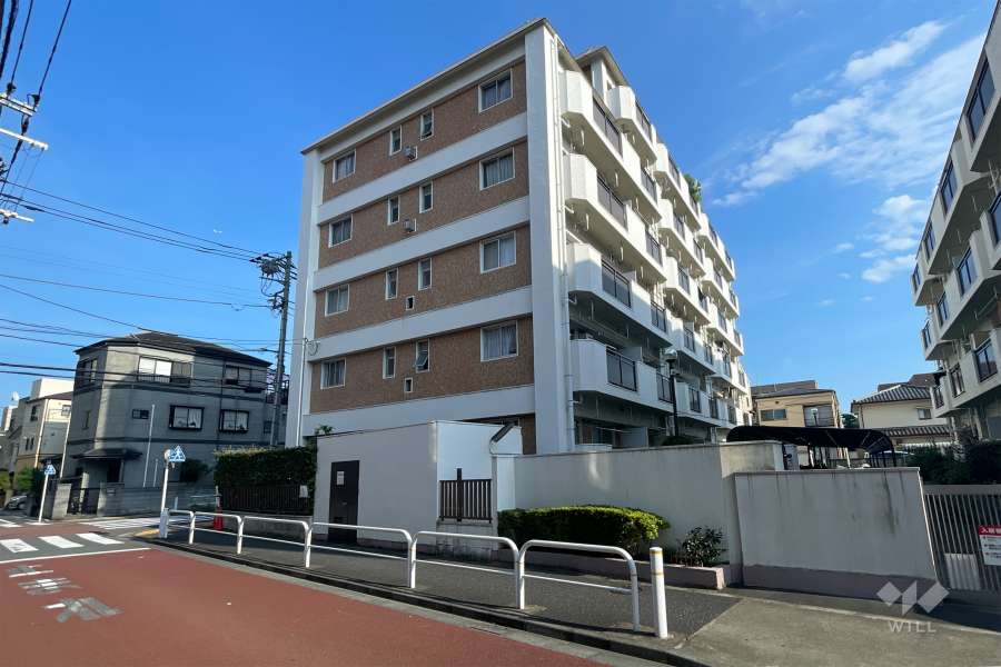 高島平第３ローヤルコーポの外観（北西側から）