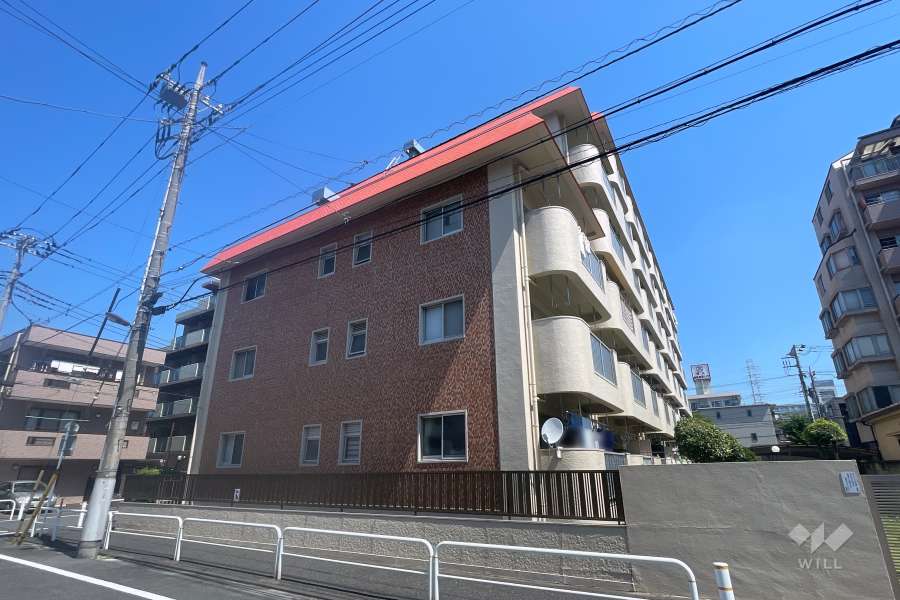 高島平第２ローヤルコーポの外観（南東側から）