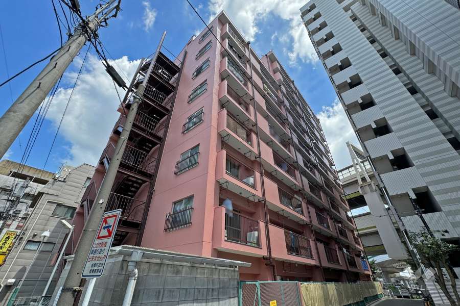 三田大山コーポの外観（南西側から）