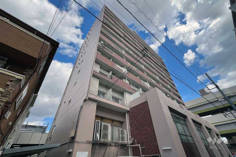 山手通りオークレジデンスの外観（南西側から）