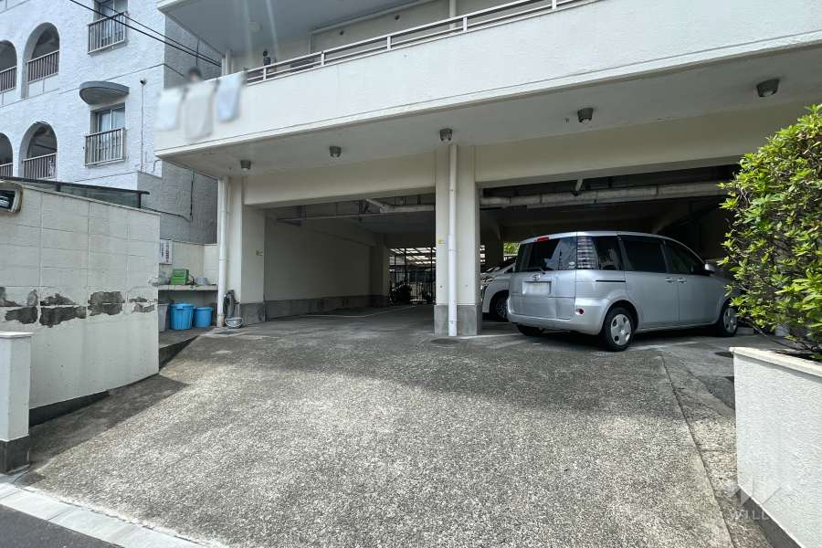 敷地内駐車場（屋内平面式）