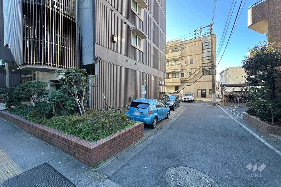 敷地北側の前面道路　