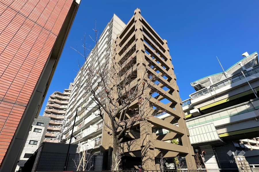朝日板橋マンションの外観（南西側から）