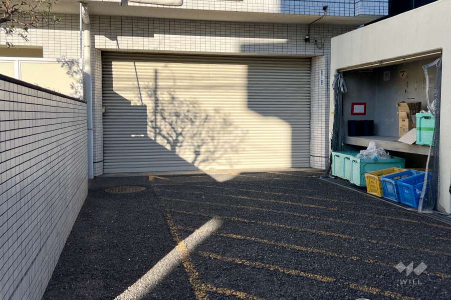 敷地内駐車場（屋内平面式）　