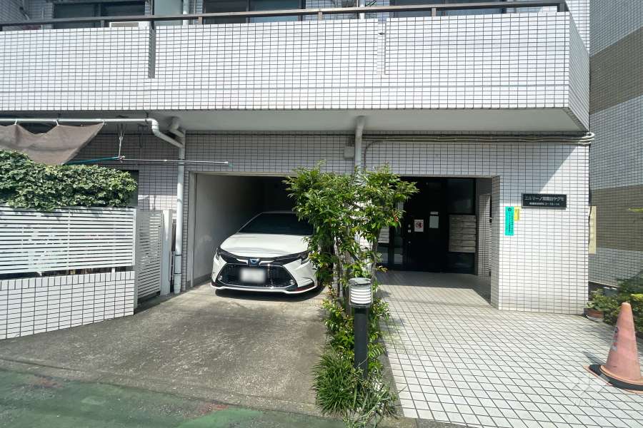 敷地内駐車場（屋外平面式）