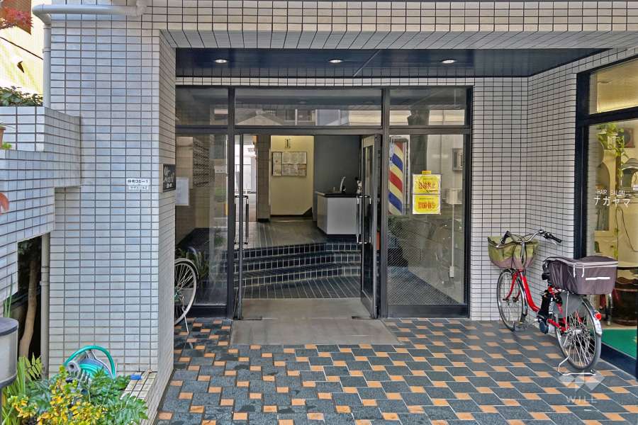エントランス