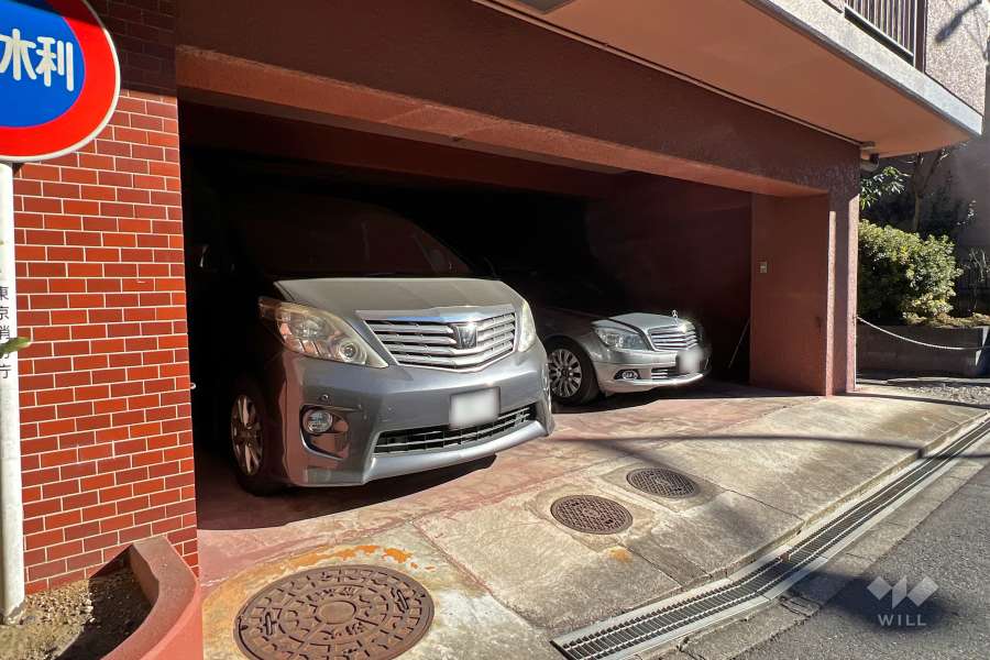 敷地内駐車場（屋内平面式）