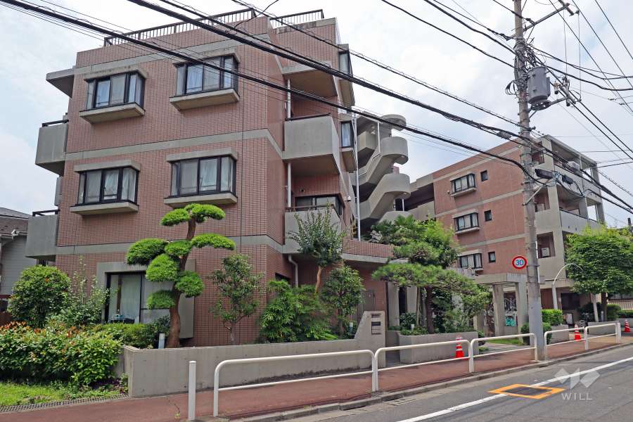 グランヴェルジュ蓮根の外観（北東側から）