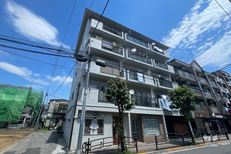 双葉クラウンハイツの外観（南西側から）