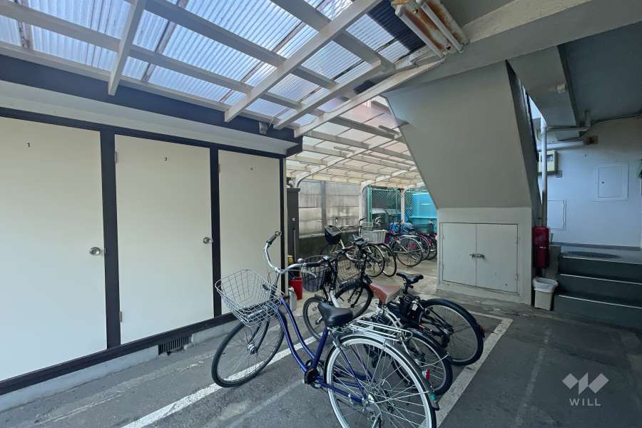 駐輪場（屋根付き）