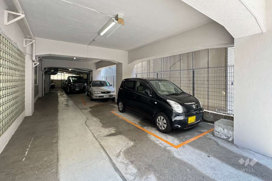 敷地内駐車場（屋内平面式）