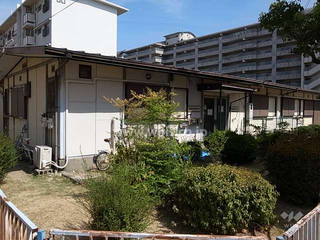 杭瀬団地の管理棟