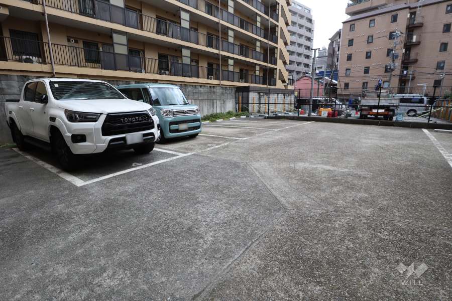 敷地内駐車場（屋外平面式）