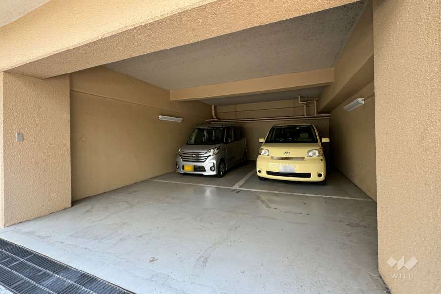 敷地内駐車場（屋内平面式）