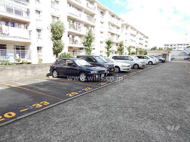 敷地内駐車場（屋外平面式）