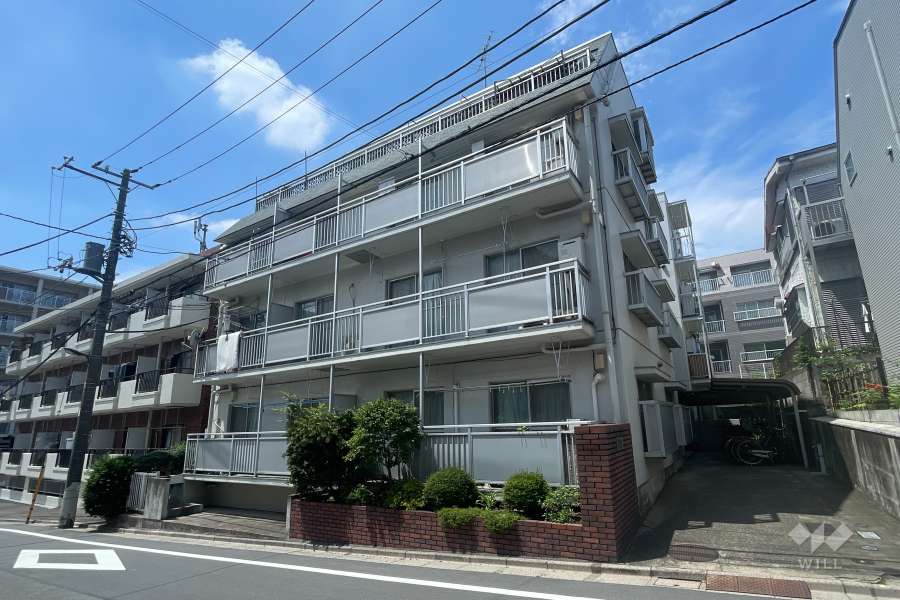 小茂根ゼンボラーノの外観（南東側から）