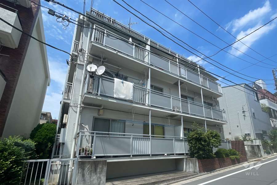 小茂根ゼンボラーノの外観（南西側から）