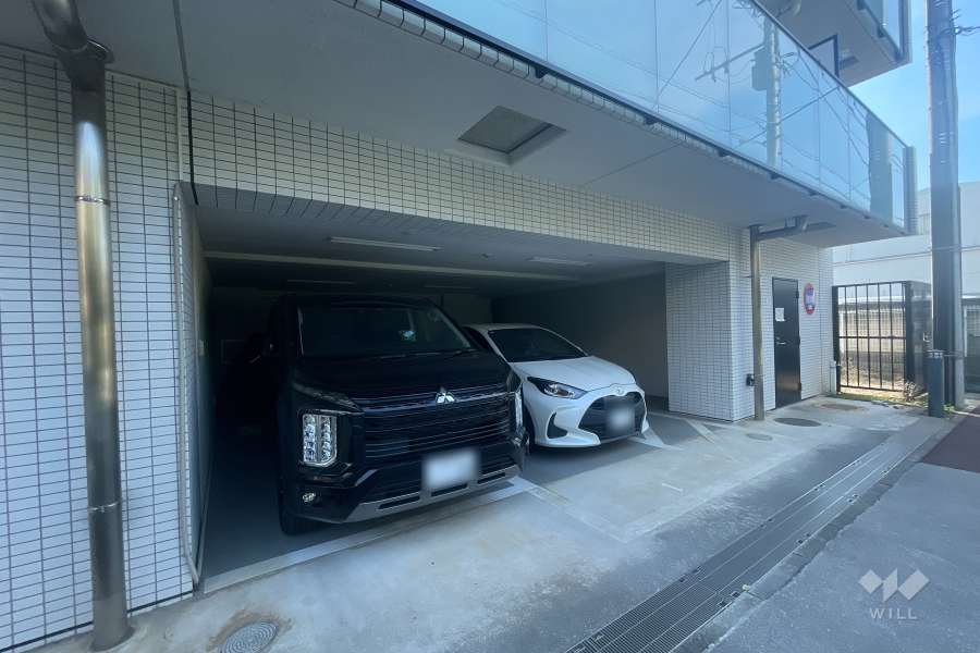 敷地内駐車場（屋外平面式）