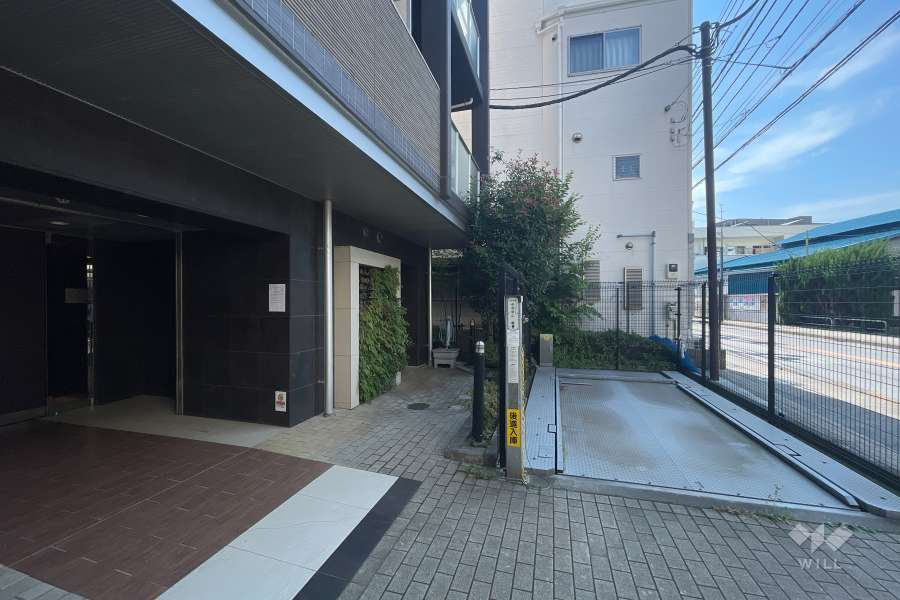 敷地内駐車場（屋外機械式）