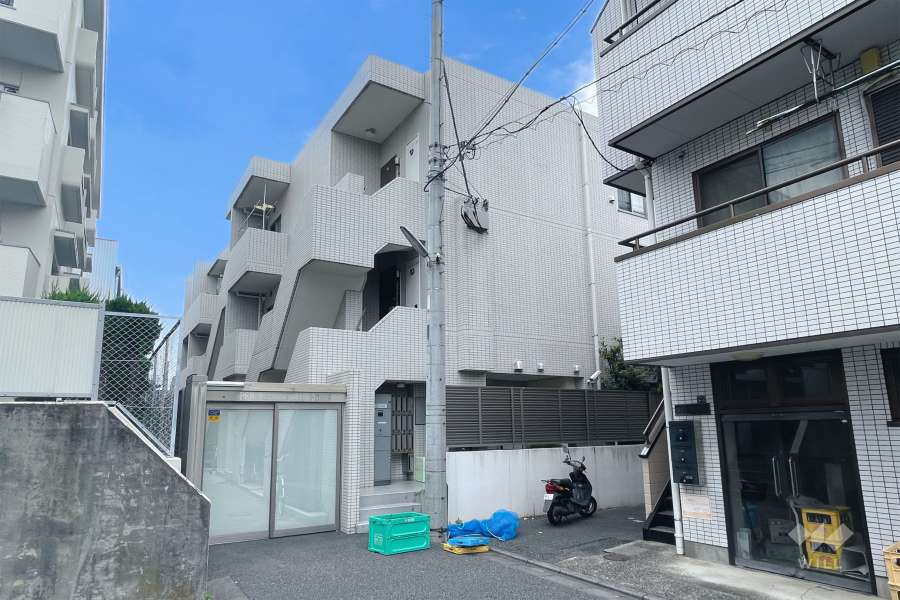 オープンレジデンシャル小竹向原の外観（南西側から）