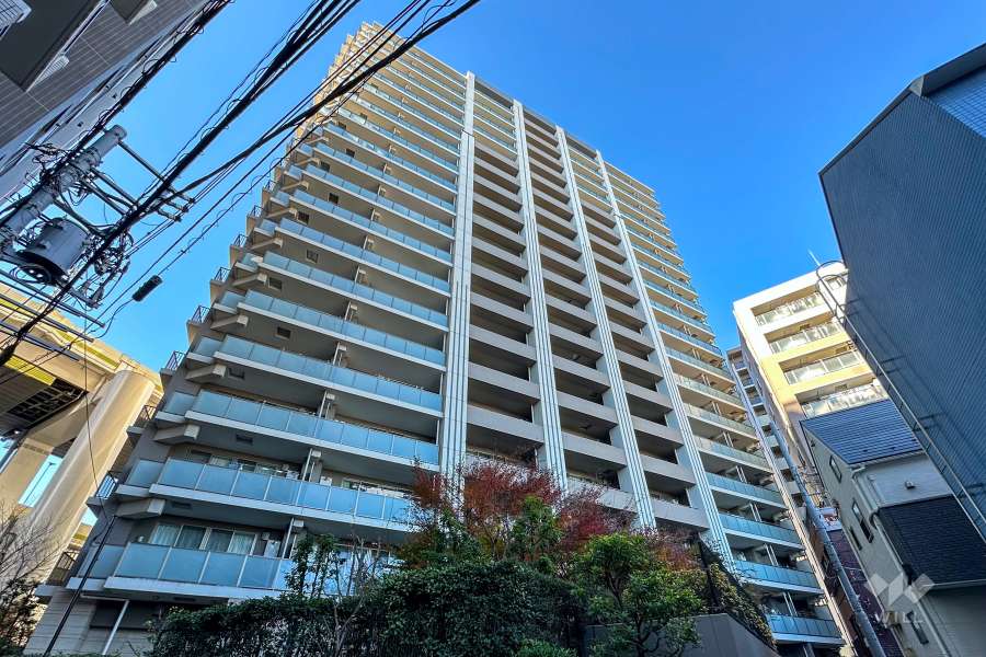 ルフォン板橋区役所前の外観（南東側から）