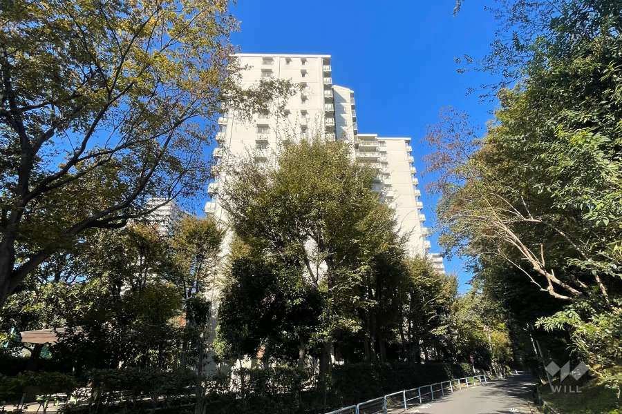 サンシティＪ棟の外観（南側から）