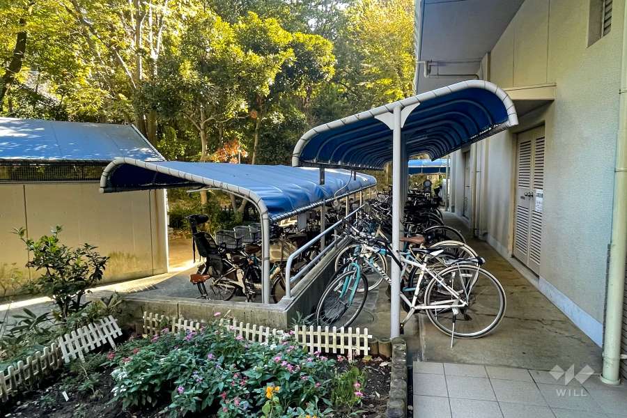 駐輪場（屋根付き）
