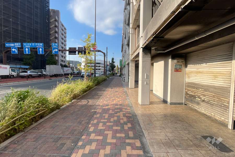 敷地南西側の前面道路