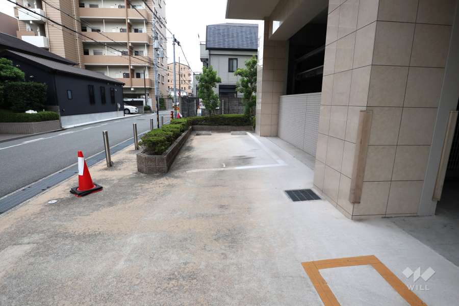 敷地内駐車場（屋外平面式）