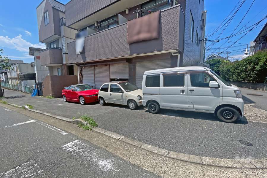敷地内駐車場（屋外平面式）