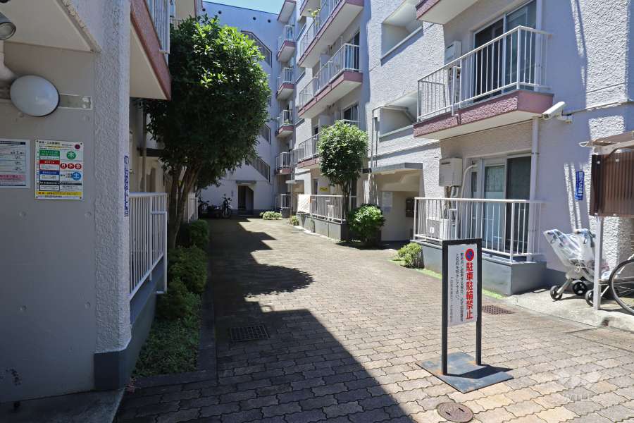 敷地の出入り口