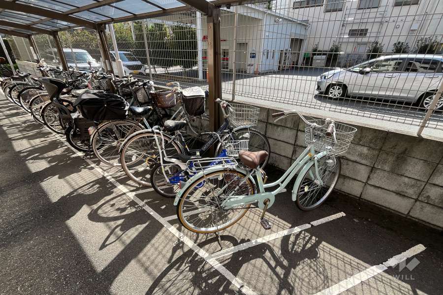 駐輪場（屋根付き）