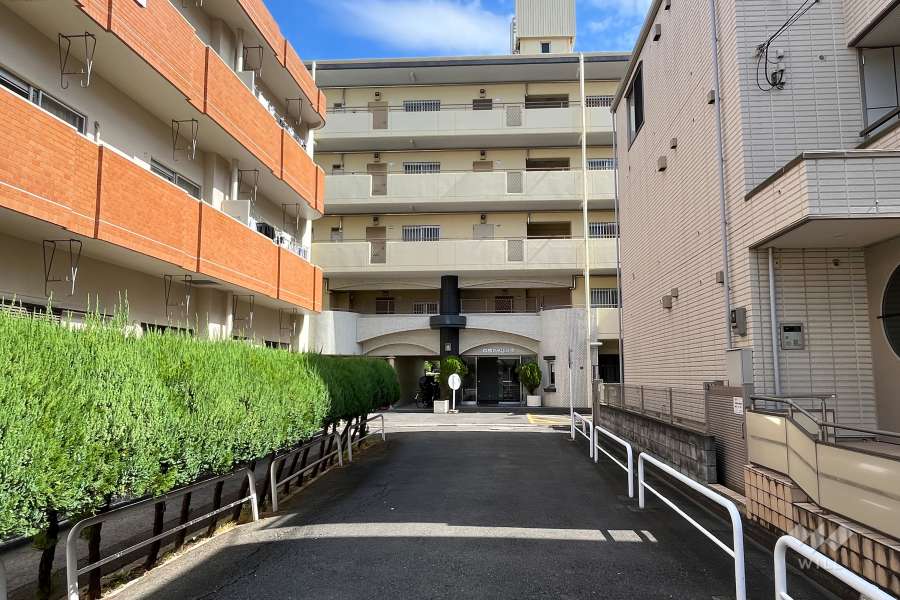 エントランスアプローチ